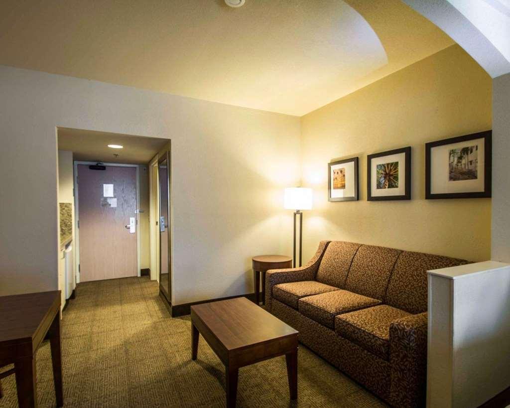 Comfort Suites Miami - Kendall Room photo